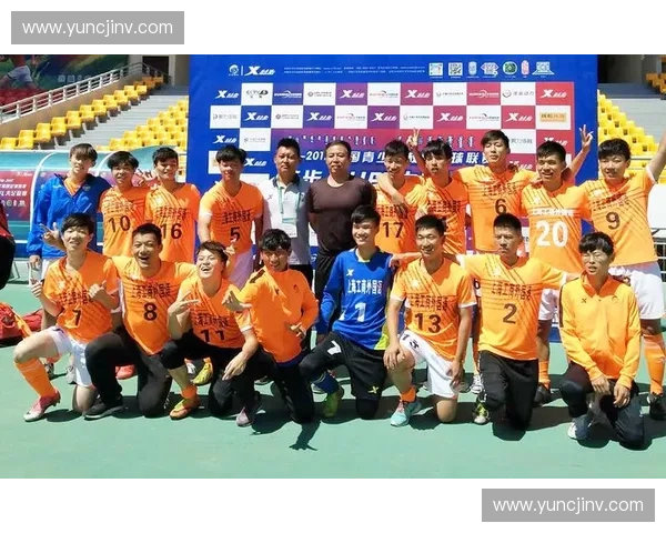 特步中国大学足球联赛引领校园足球新风潮 打造青年足球发展新平台